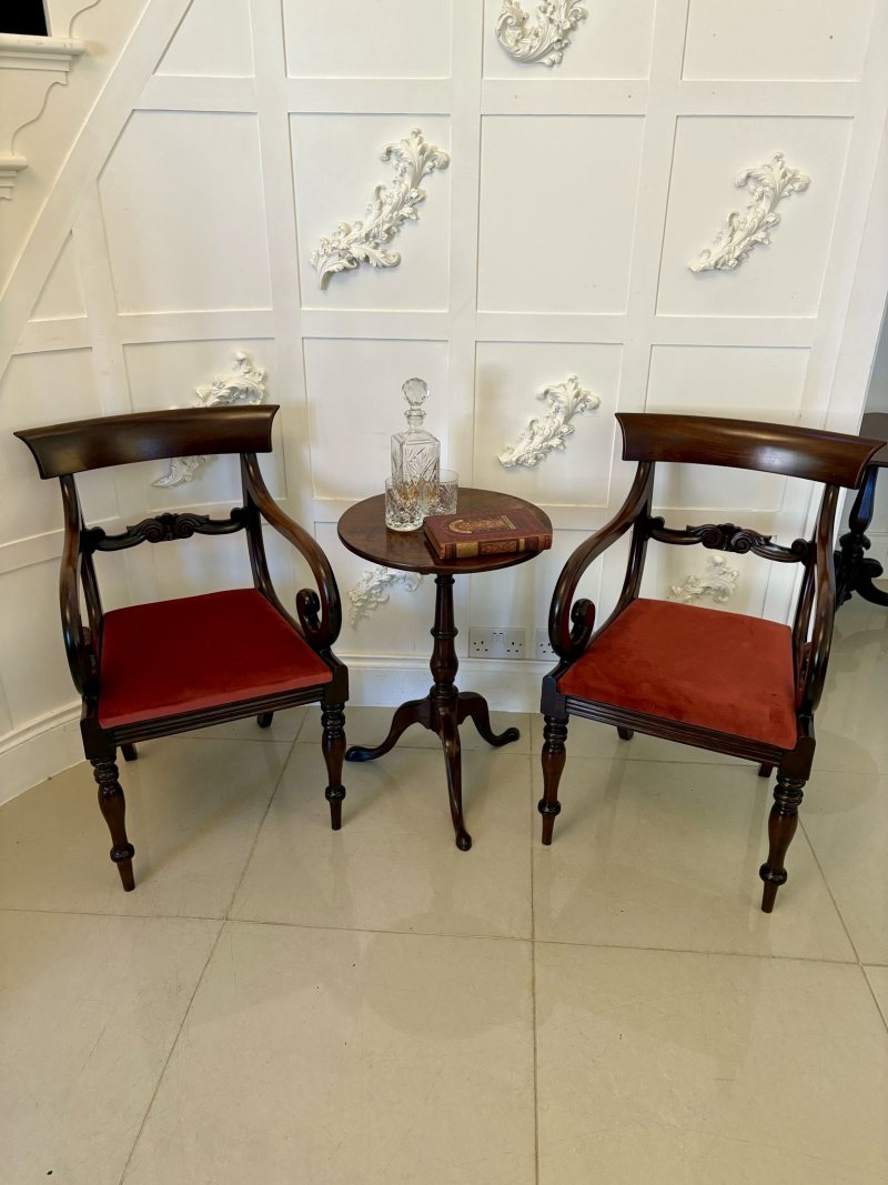 Antique George III Quality Mahogany Circular Top Lamp Table - Image 7